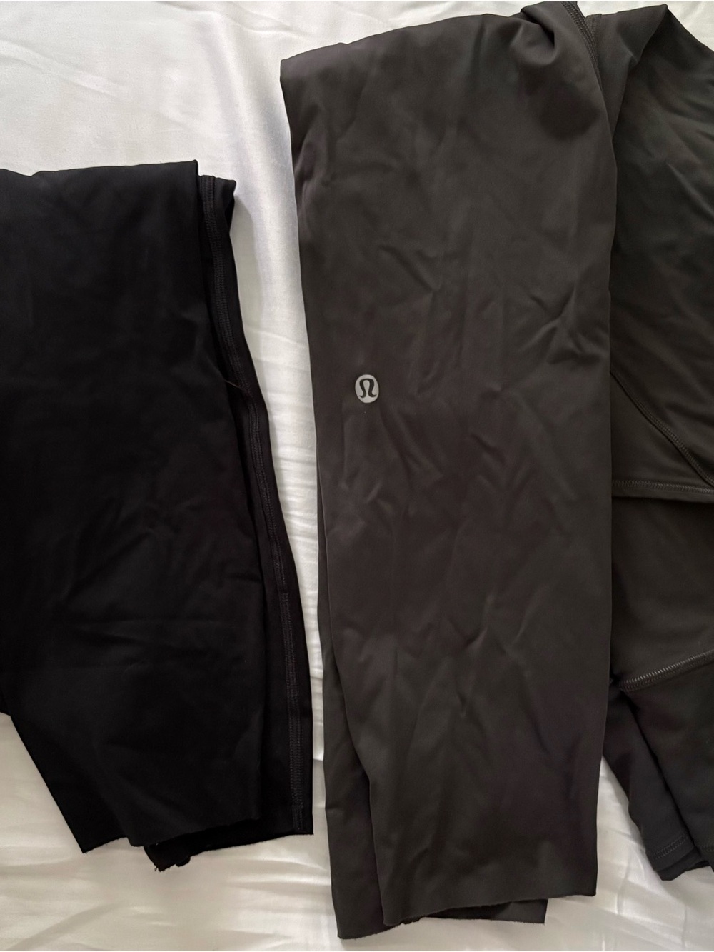 Bundle of 2 lululemon athletica Women’s Fast and Free 25” Tights: Black & Grey